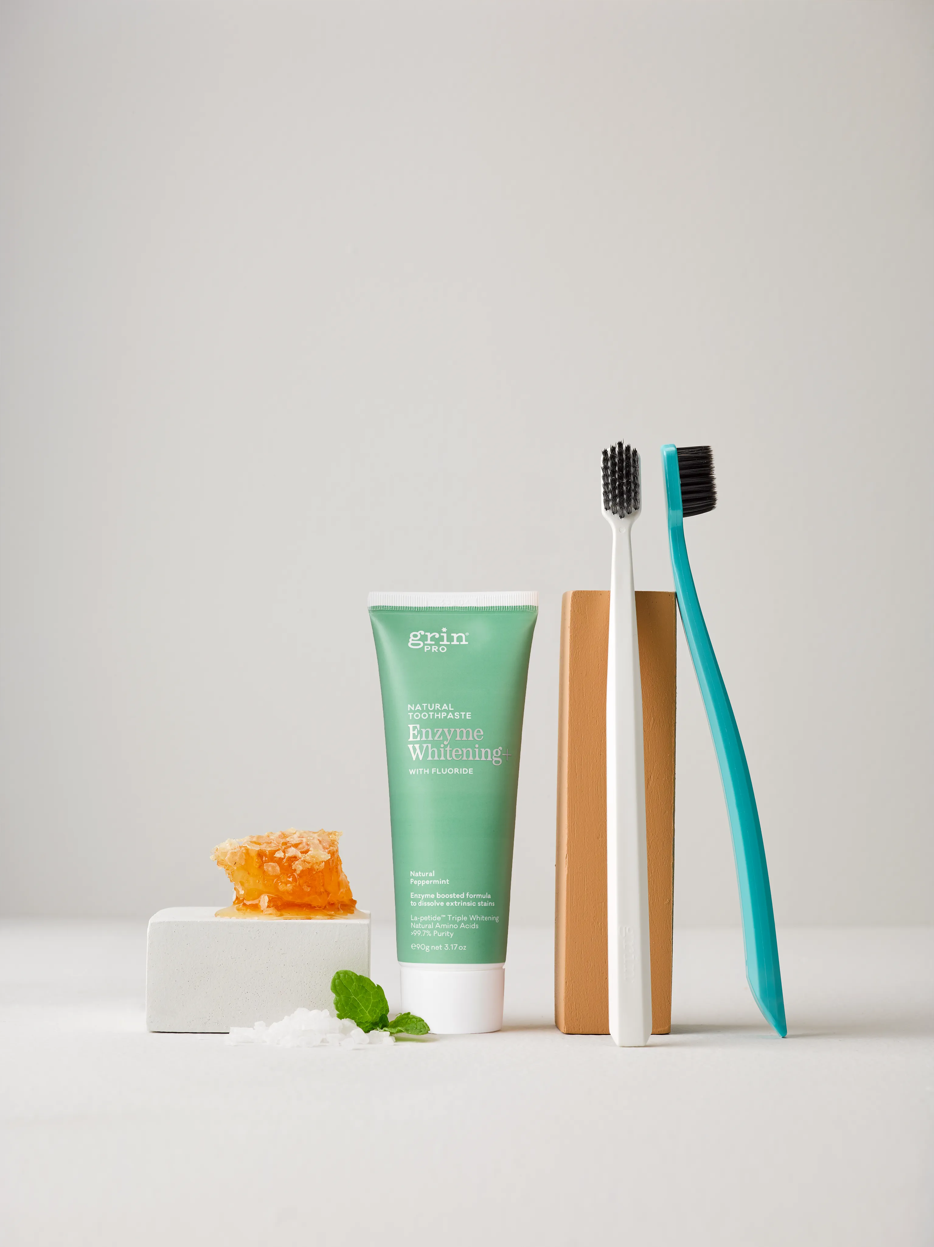 Enzyme Whitening  & Recycled Plastic Toothbrush Set