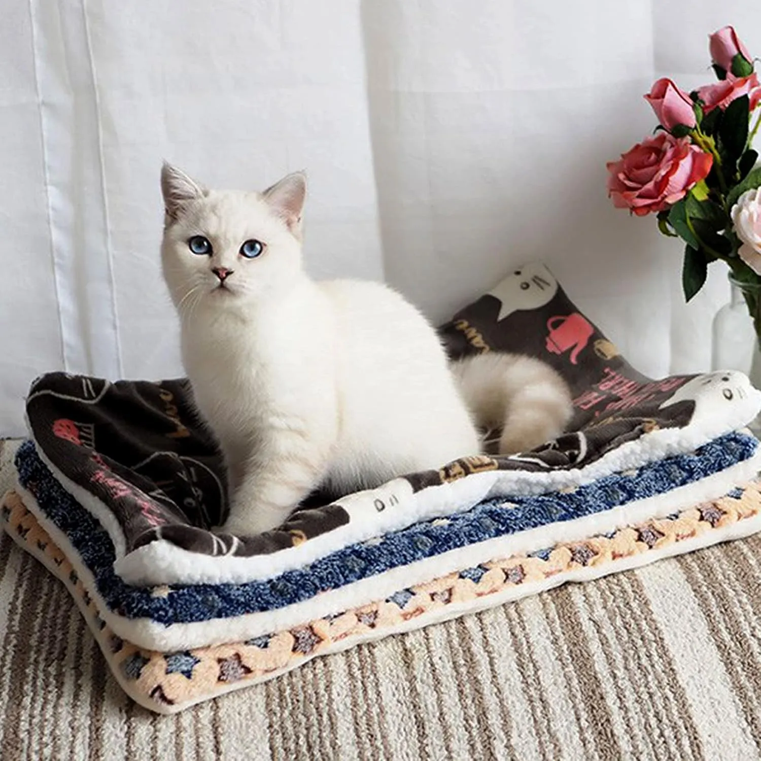 FJWYSANGU Pet Blanket Premium Fluffy Flannel Cushion Soft and Warm Mat for Dogs Cats Medium Size Animal Blue Stars