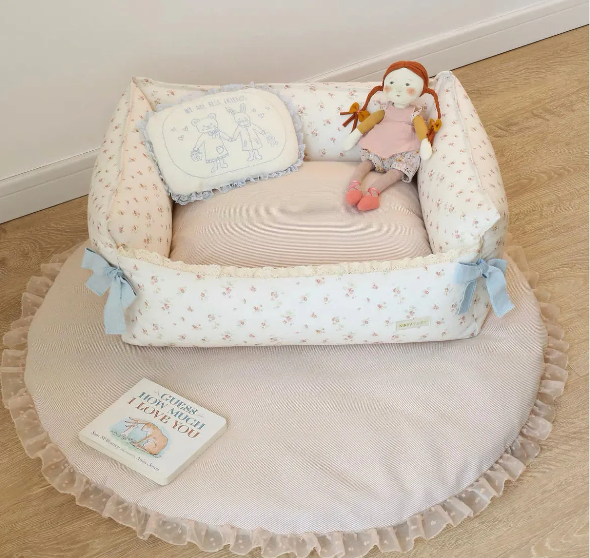 Orange Blossom Round Pet Mat